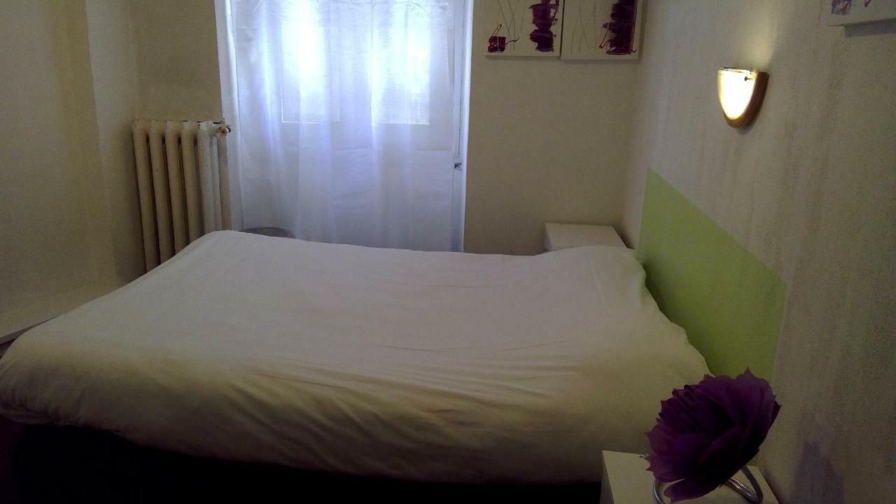 Hotel Central Каркассонн Екстер'єр фото